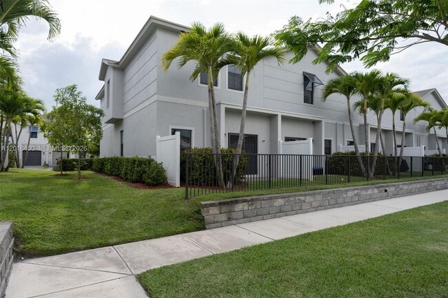 Building Photo - 844 NW 3rd Way