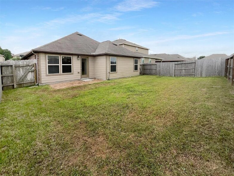 Primary Photo - 25621 Ramsey Heights Way
