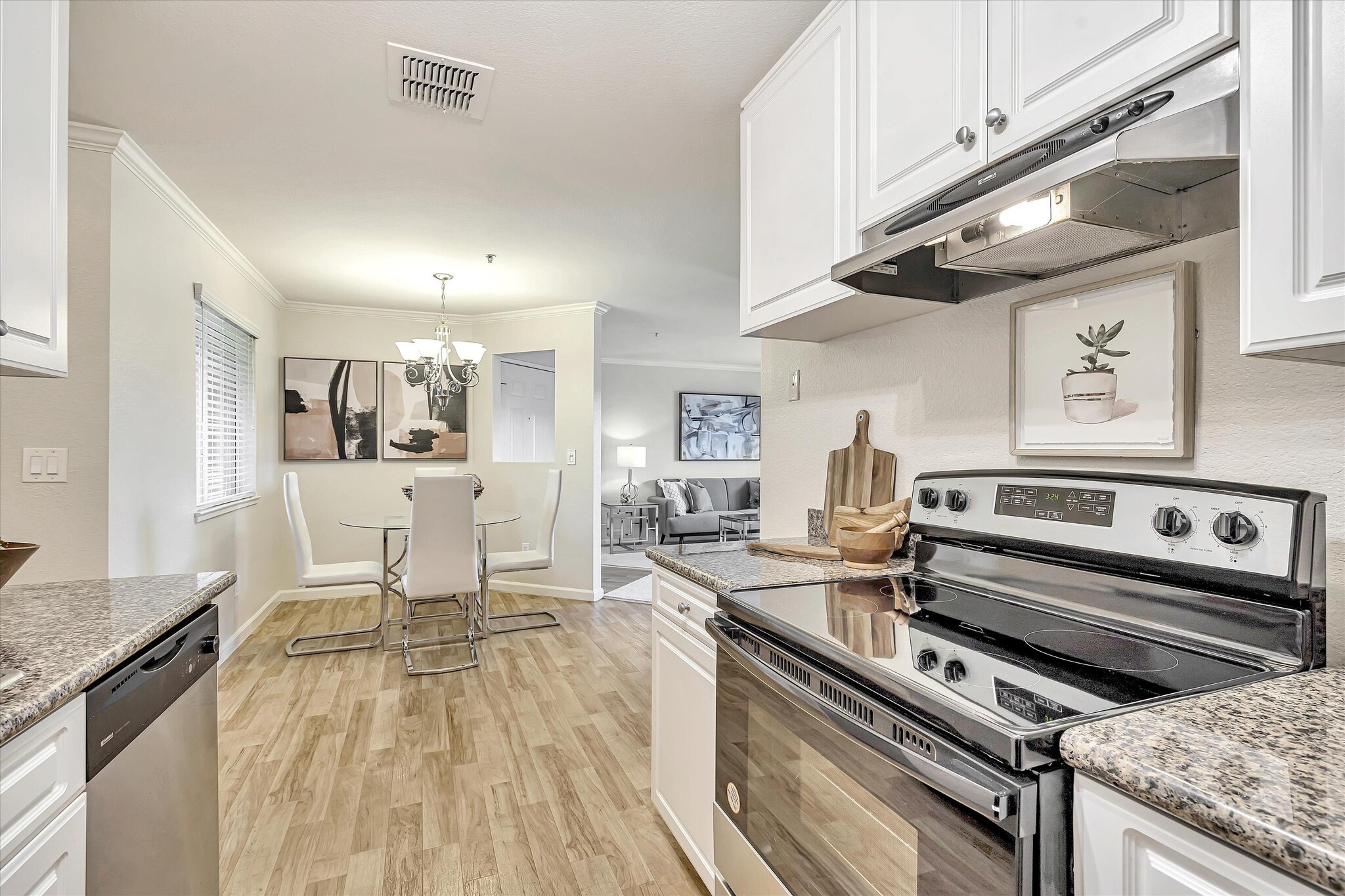 Building Photo - 440 Bollinger Canyon Ln