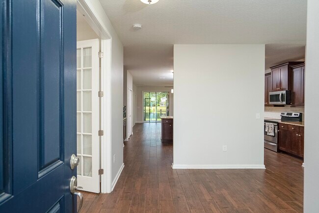 Building Photo - 494 Aventurine Ave