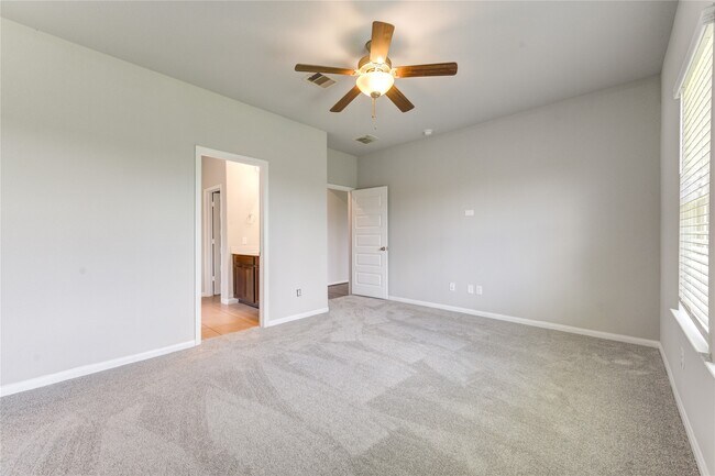 Building Photo - 1218 Glendora Dr