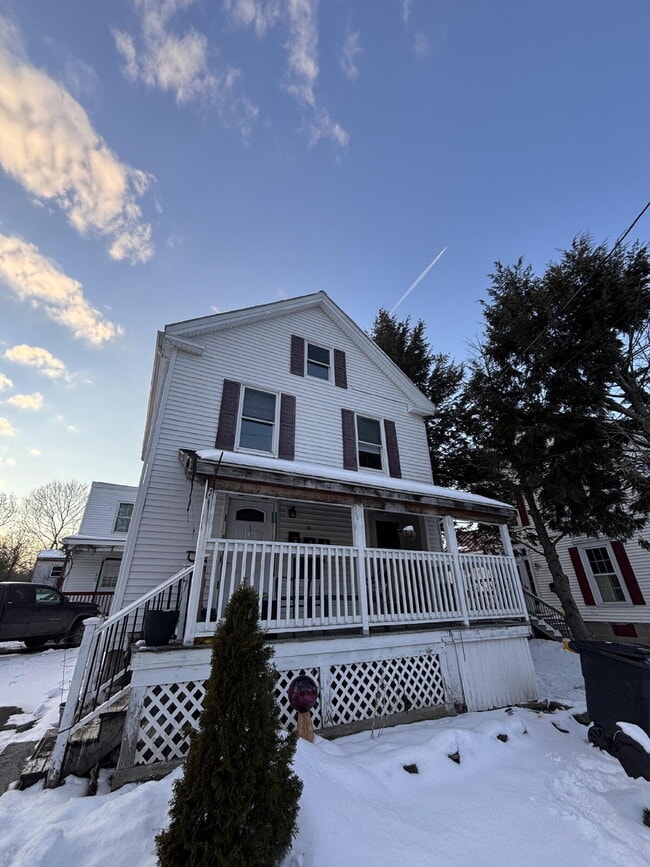 Building Photo - Large 1BR / 1Office/BR / 1BA Apartment – Near Downtown Bath!