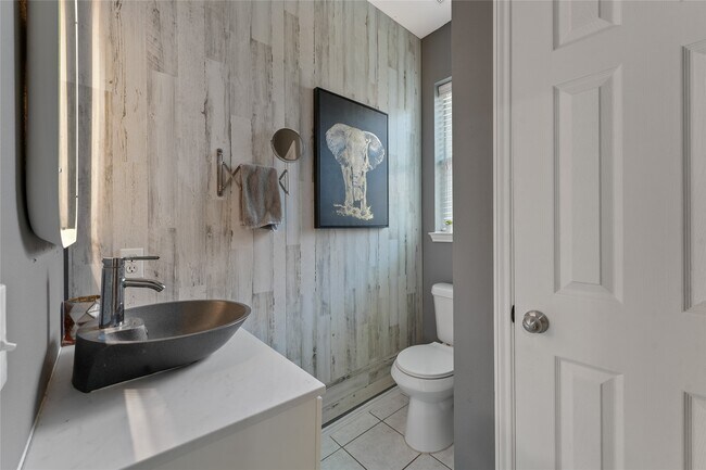 Building Photo - 10522 Badger Canyon Dr