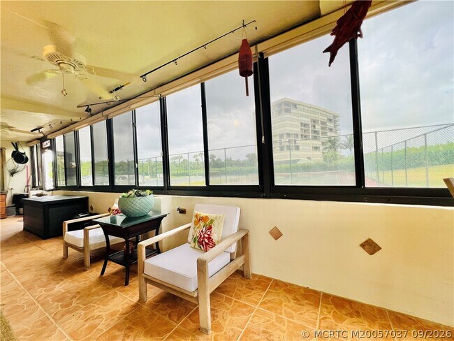 Building Photo - 10044 S Ocean Dr