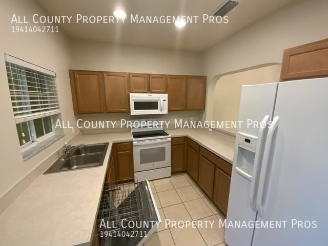 Building Photo - 12928 Tiger Eye Dr
