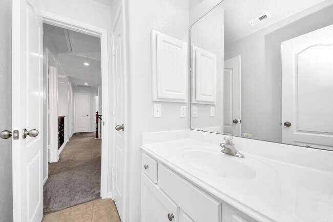 Building Photo - 2906 Windysage Ct