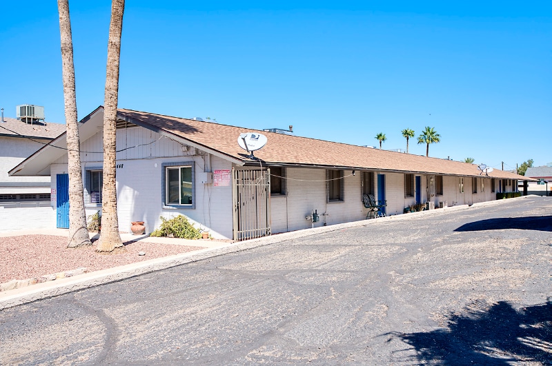 Building Photo - 1452 E Cinnabar Ave