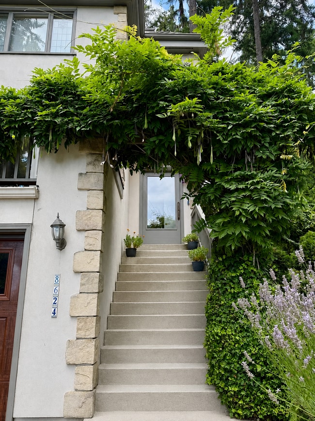 Building Photo - Elegant French Country Home with Lake Washington & Mount Rainier Views