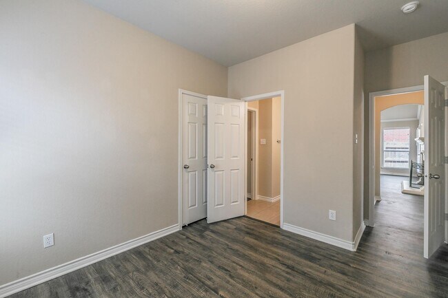 Building Photo - Single story 4 bedroom in Marine Creek Ranch