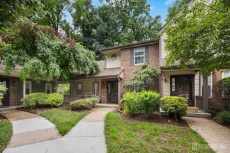Building Photo - 1609 Mulberry Ct