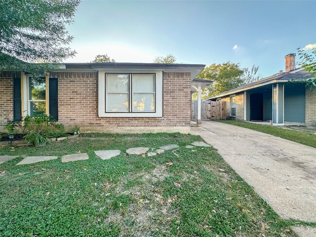 Building Photo - 11009 Panicum Ct