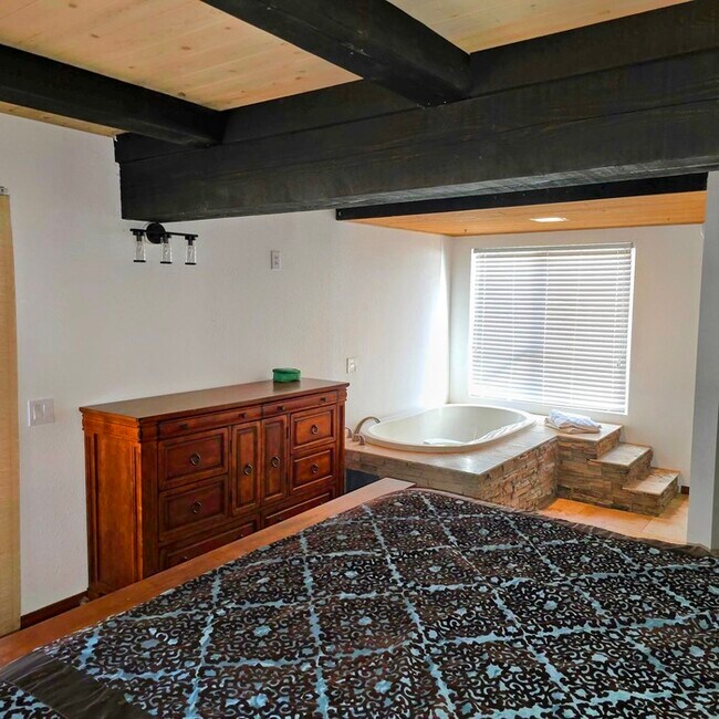 Building Photo - Charming 3-Bedroom + Loft Home in Shay Meadows