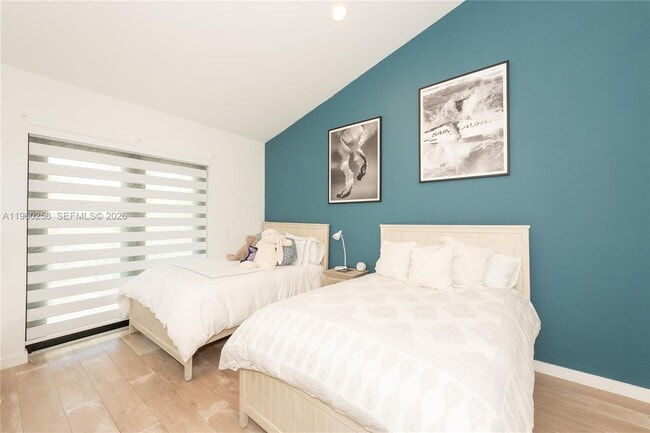 Building Photo - 650 Curtiswood Dr