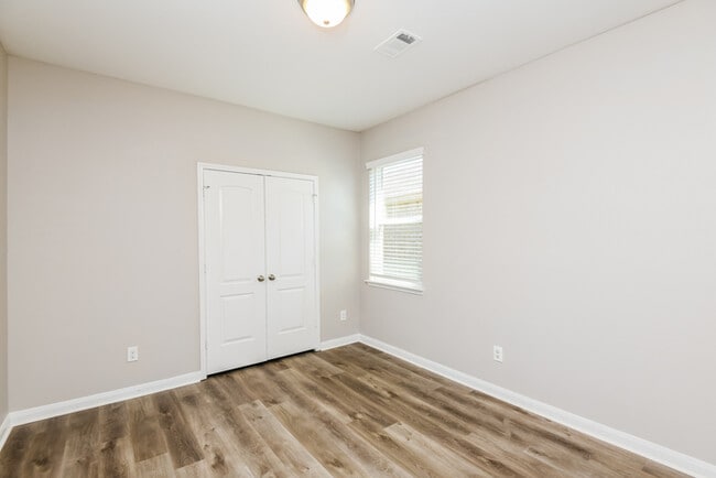 Building Photo - 13120 Tower Ln