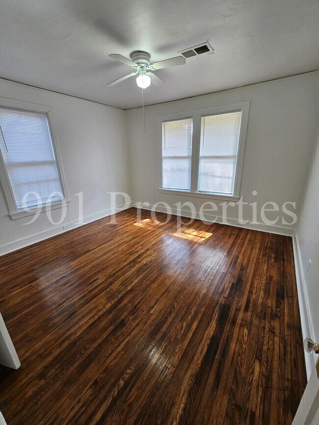 Building Photo - 2404 Broad Ave