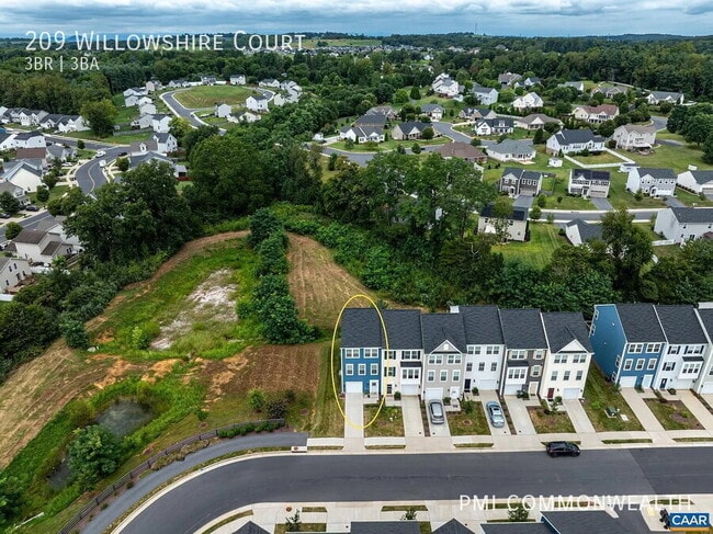 Building Photo - 209 Willowshire Ct