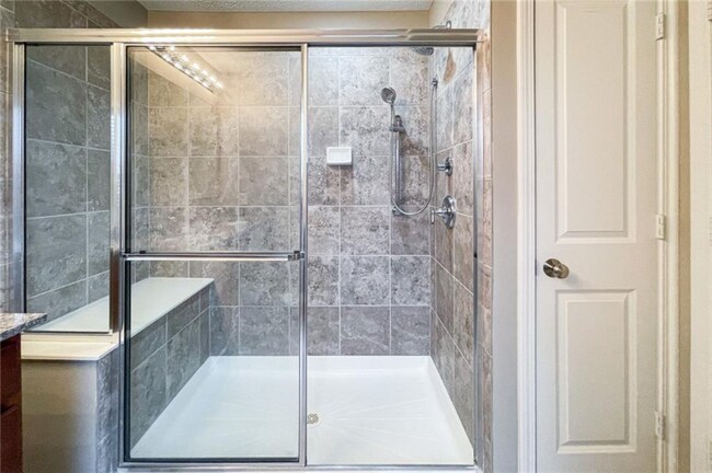 Building Photo - 12729 Vanderhorst St