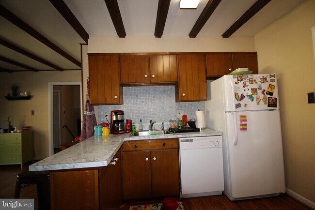 Building Photo - 1816 Briggs Rd