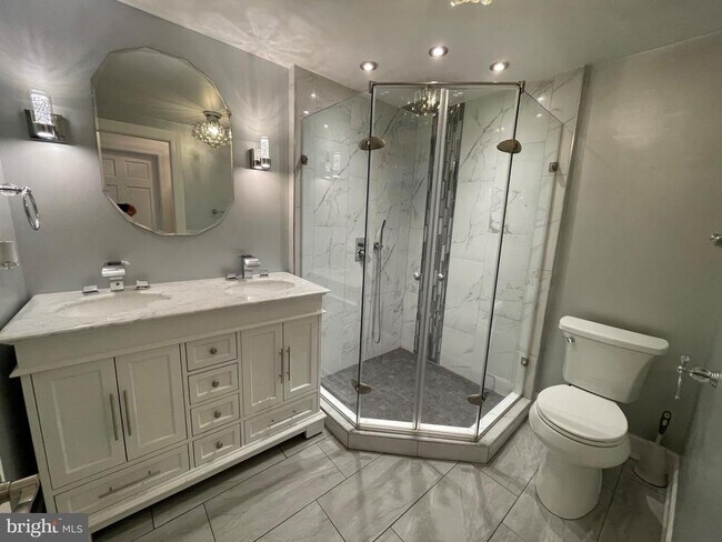 Building Photo - 12399 Shue Ct