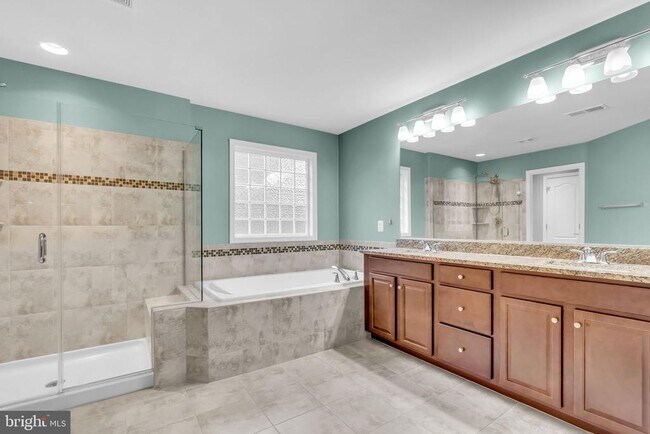 Building Photo - 40578 Sculpin Ct