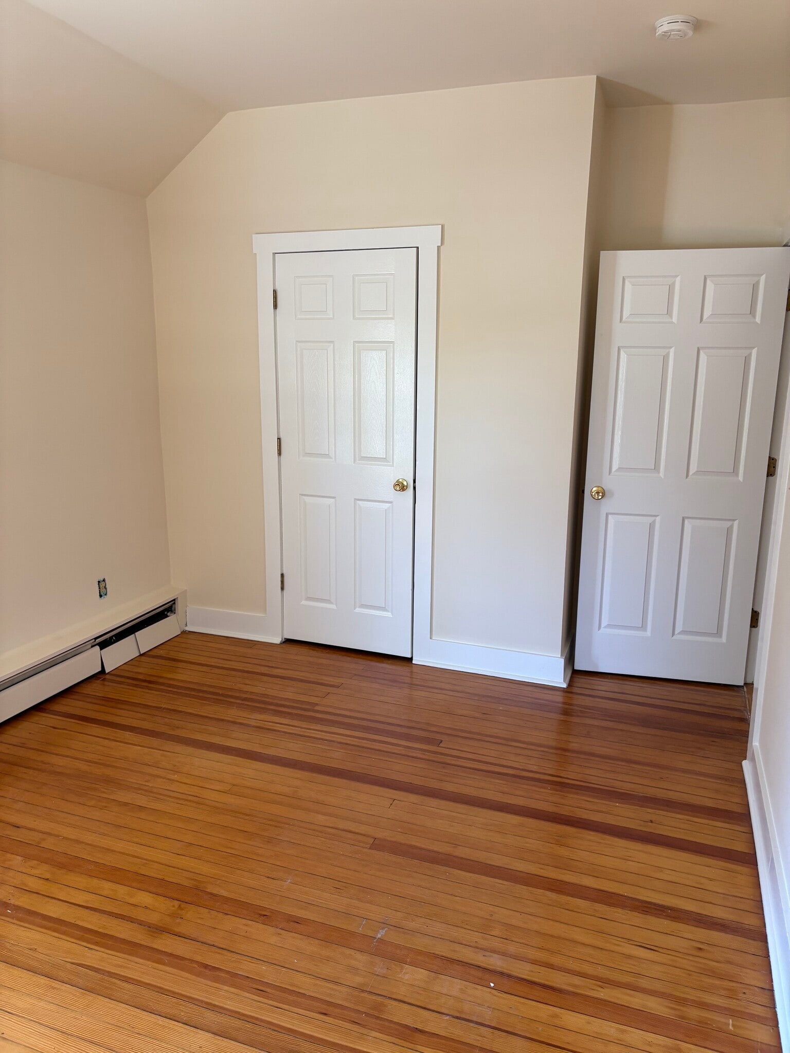 bedroom #1 - 19 Essex Ave