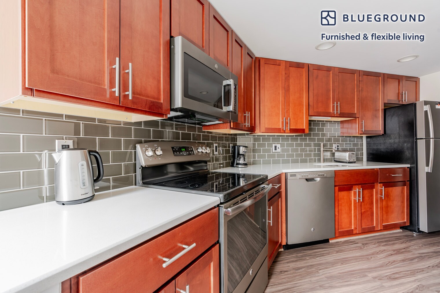Building Photo - 3444 Fairfax Dr