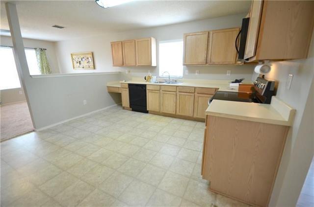 Building Photo - 617 Pickwick Ln