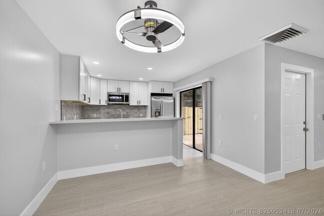 Building Photo - 183 Charter Way