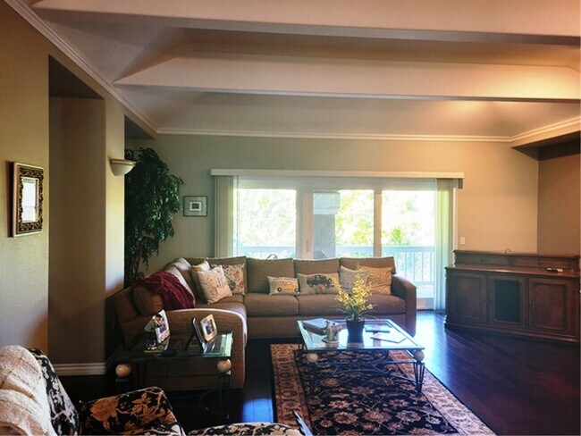 Building Photo - 1879 Fox Bridge Ct