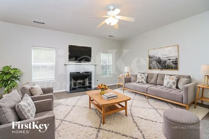 Building Photo - 420 Farmwood Way