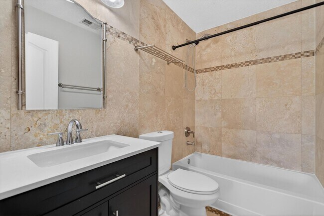Building Photo - 2413 Agua Fria Dr NE