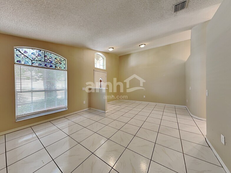 Building Photo - 314 Sonoma Dr