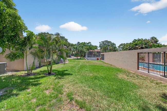 Building Photo - 1089 NW 13th St