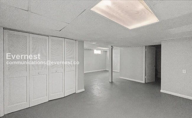 Building Photo - 2 Bed, 2 Bath Home with Garage / Pet-Friendly / Vouchers Accepted / Available Now!