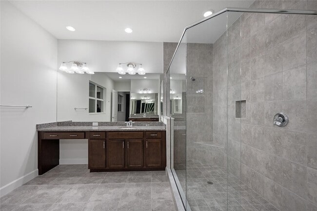 Building Photo - 5164 Liberty Ln