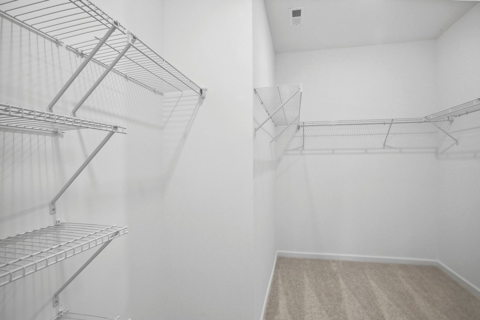 Building Photo - 3853 Rustic Barn Wy