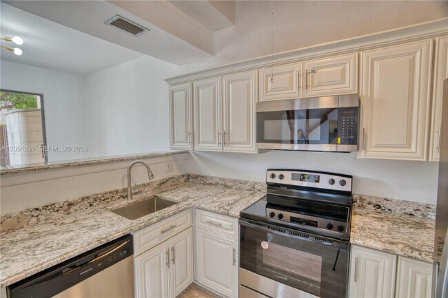 Building Photo - 8015 SW 21st Ct