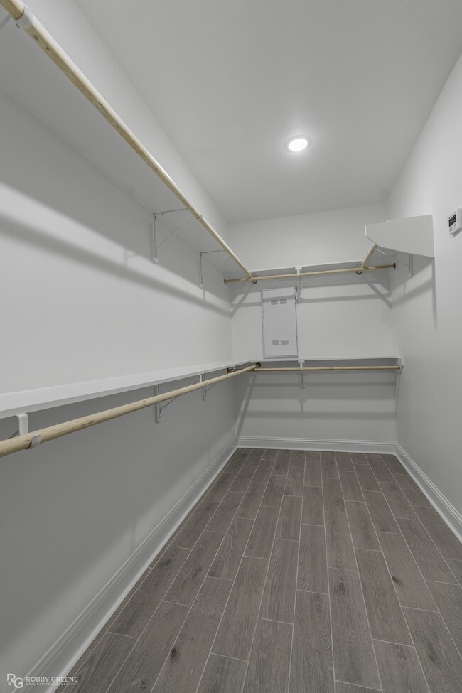 Building Photo - 212 Paisley Ln