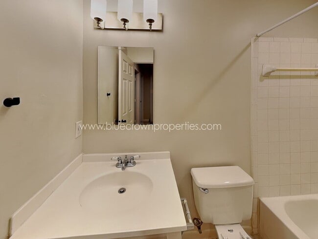 Building Photo - 1313 Red Maple Dr