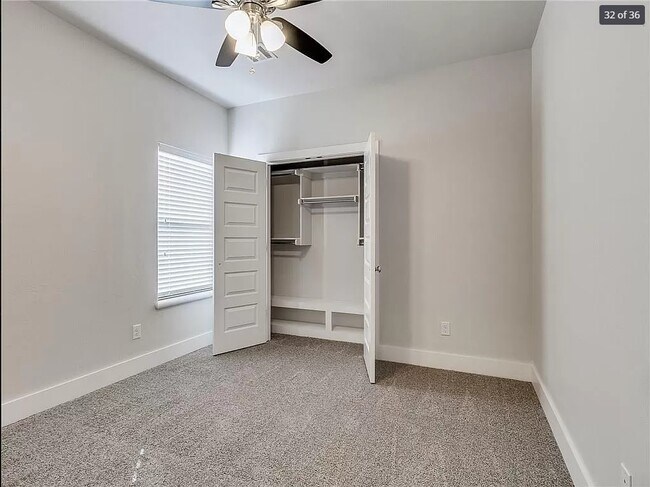 Building Photo - 2605 NE 14th St