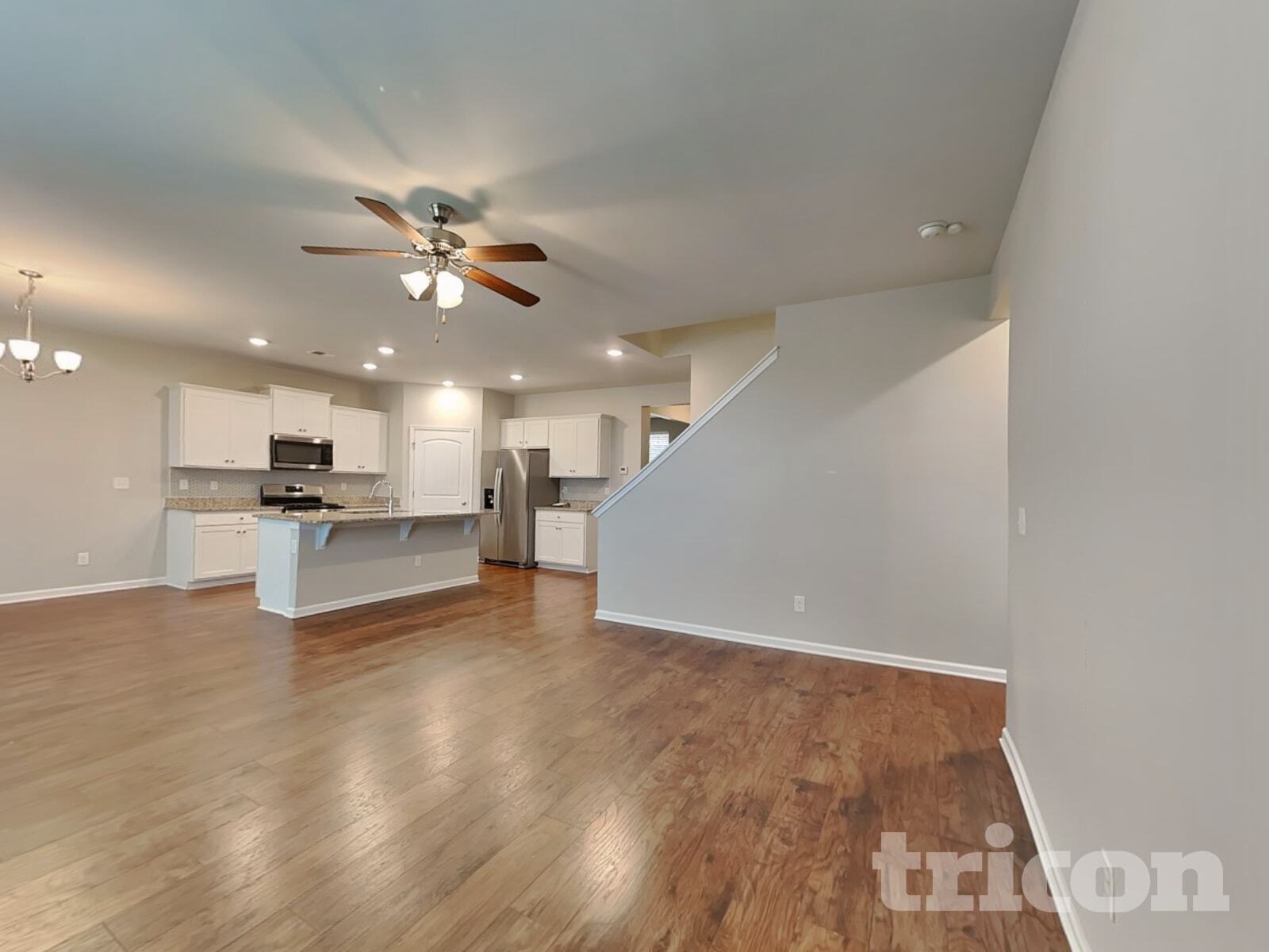 Building Photo - 832 Foxdale Dr