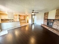 Building Photo - 709 Meadow Mead Dr