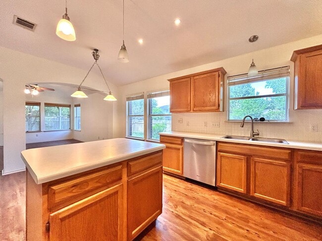 Building Photo - Charming 3/BR 2/BA Home with Covered Deck ...