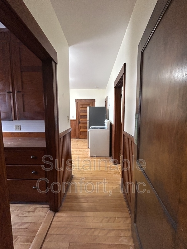 Building Photo - 14 Clearview Ave