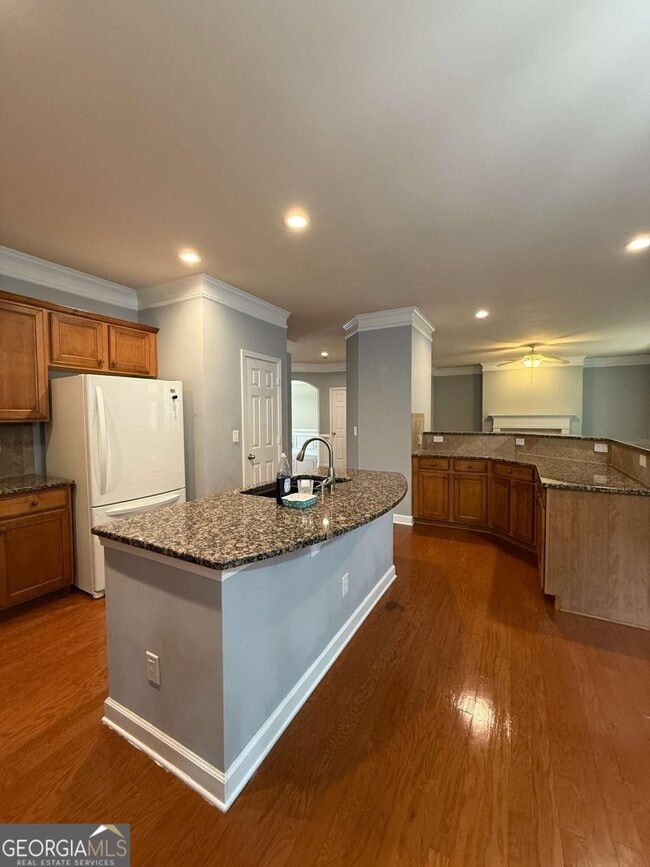 Building Photo - 2501 Royston Dr