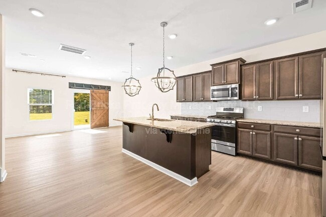 Building Photo - 229 Quinn Rd