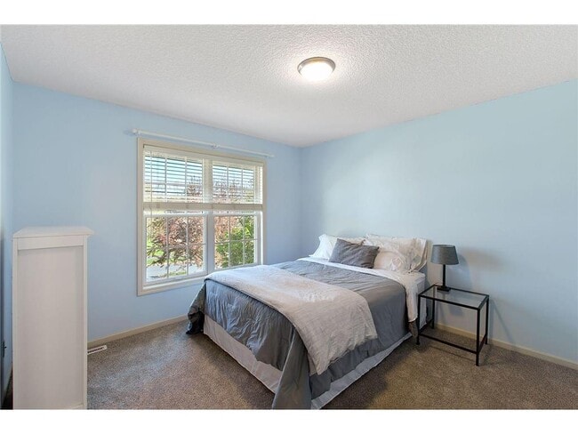 Building Photo - 1579 Stoneridge Cir