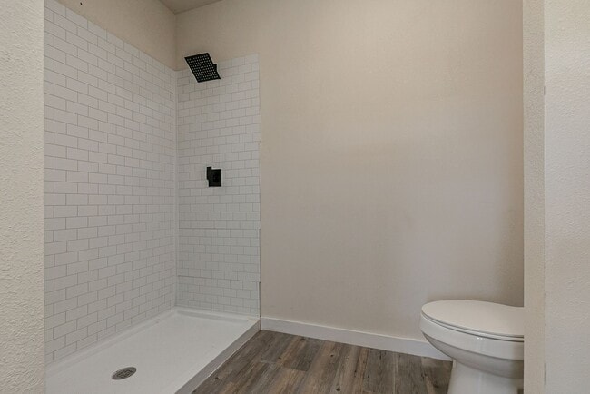 Building Photo - BRAND NEW 3 Bedroom | 2 Bathroom | 2 Car Garage HOME -- 1400 sqft, PETS WELCOME!