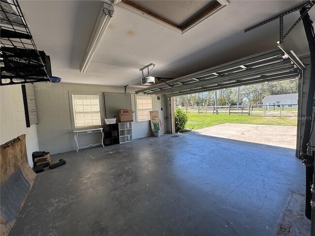 Building Photo - 5615 SW 138th Terrace