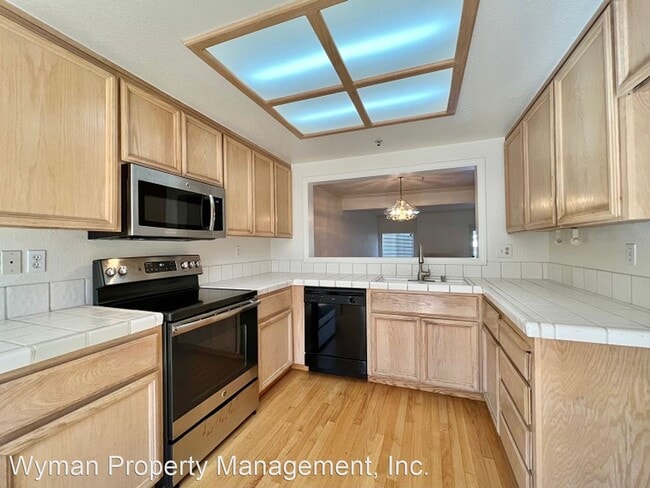 Building Photo - 2 br, 2.5 bath House - 36 Valley Club Circle